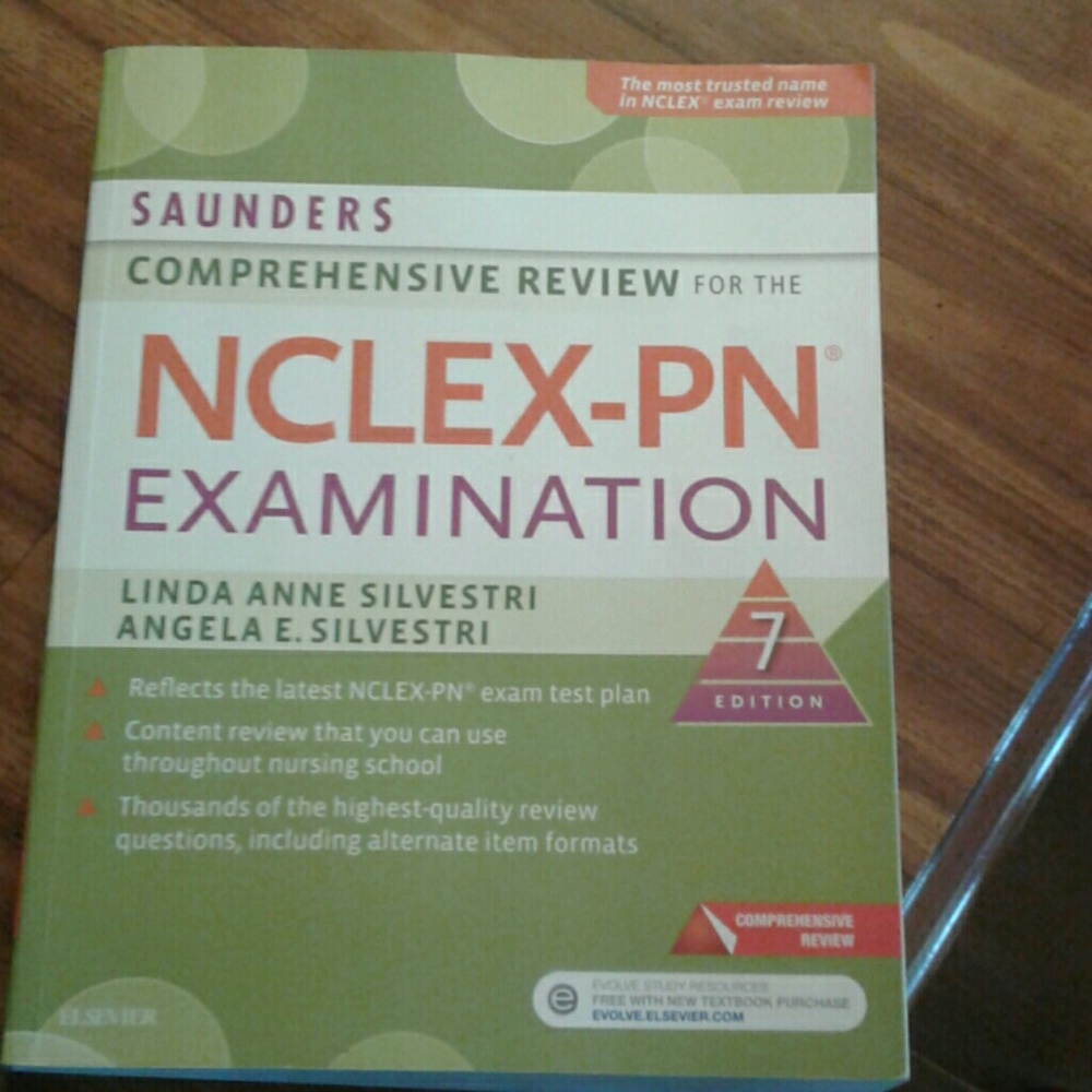 Saunders Nclex-PN  examination review book EUC